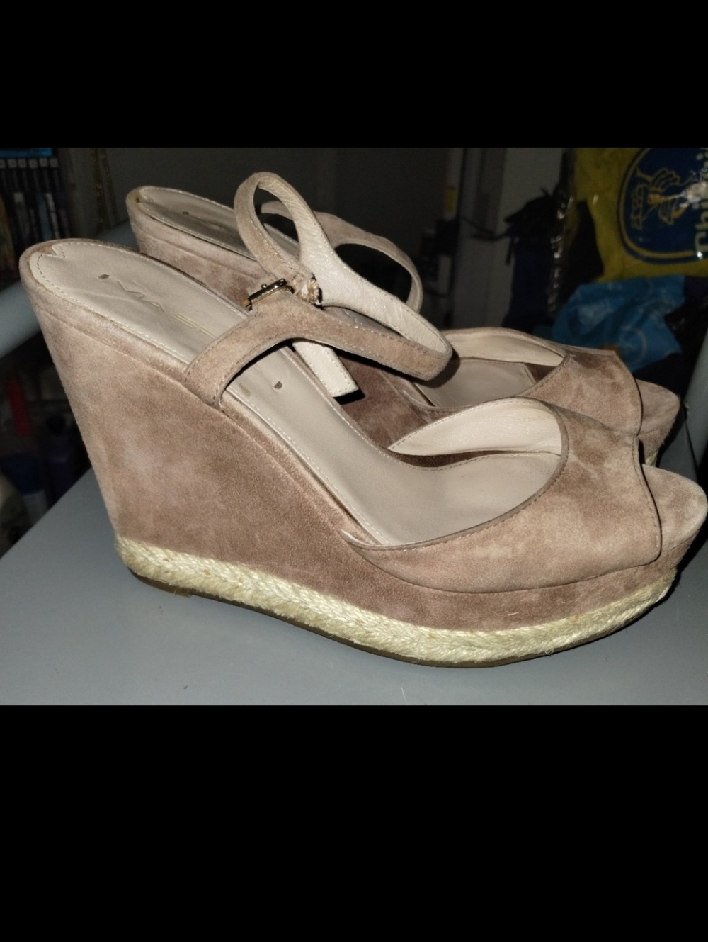 VIA SPIGA Camel Suede Open Toe Wedge Sandals
